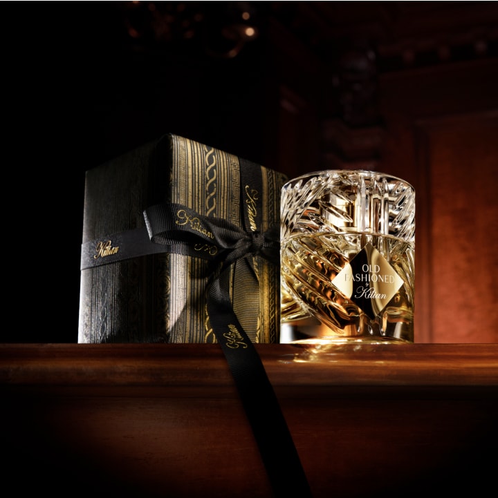Old fashioned perfume and it's packaging